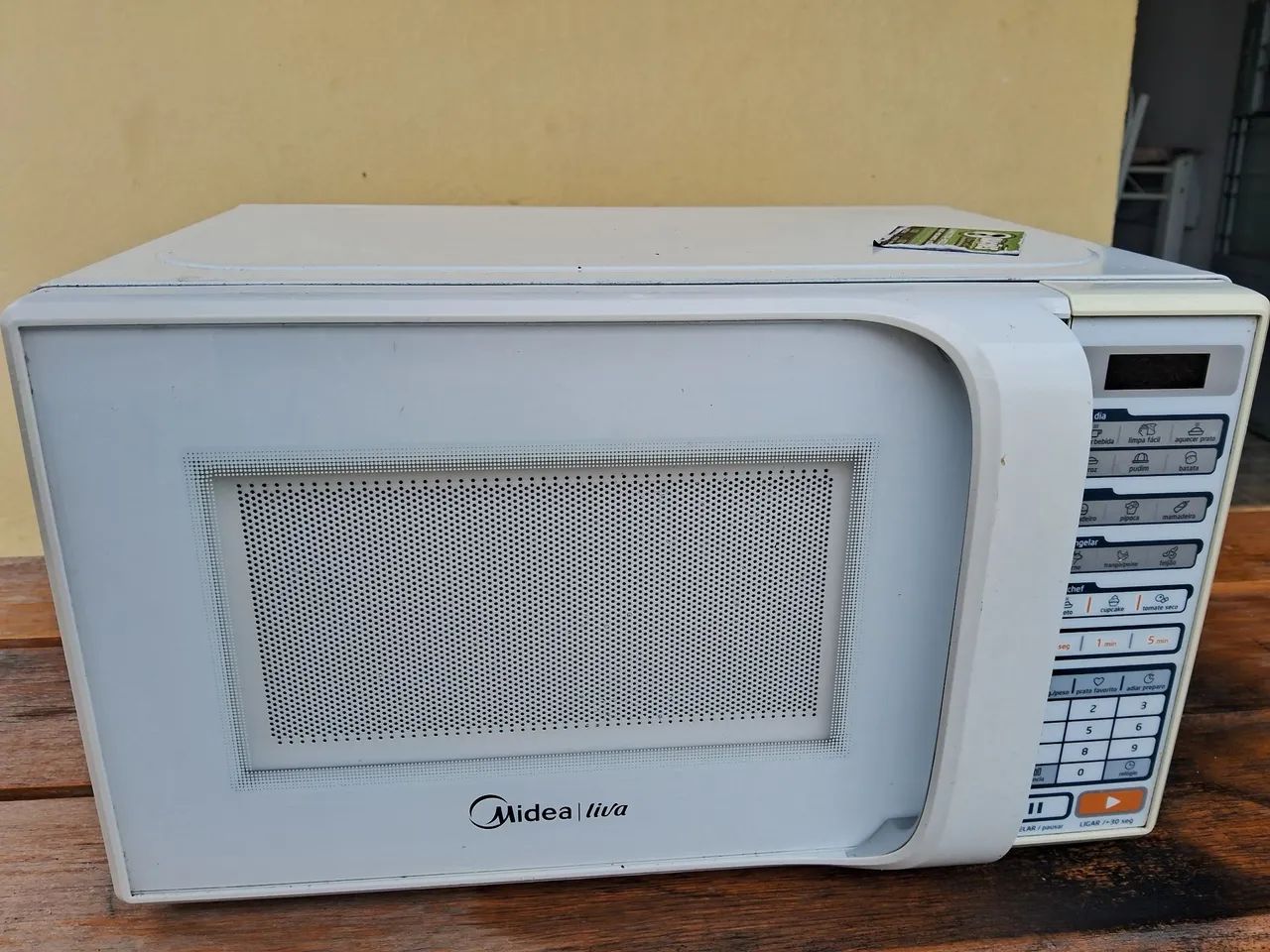 Microondas Midea 20L 110V 