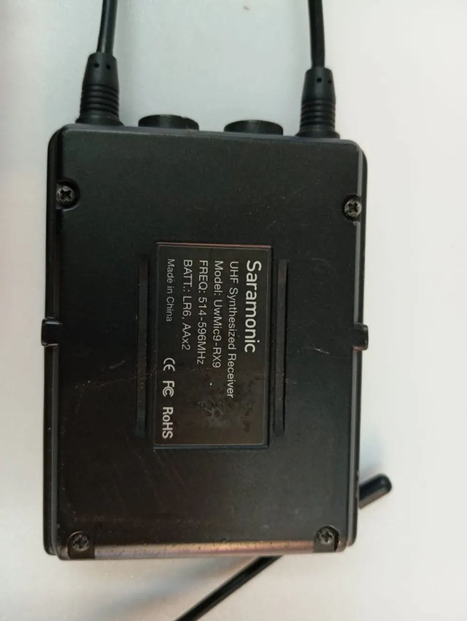 TRANSMISSOR E RECEPTOR  MARCA : SARAMONIC MOD : UW MIC9- RX9 - Foto 3
