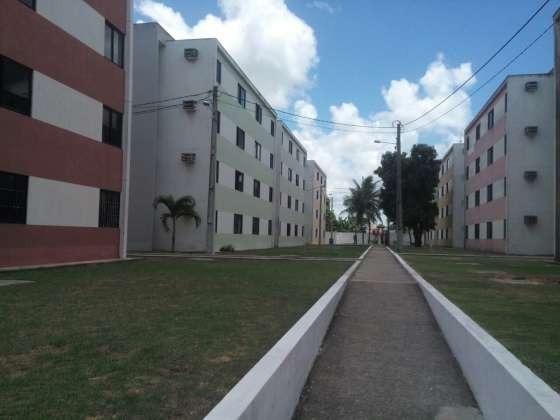 Vendo excelente apartamento todo reformado e mobiliado com garagem coberta 2/4 no planalto - Foto 13