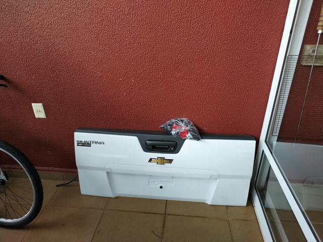 Tampa traseira Montana 2019
