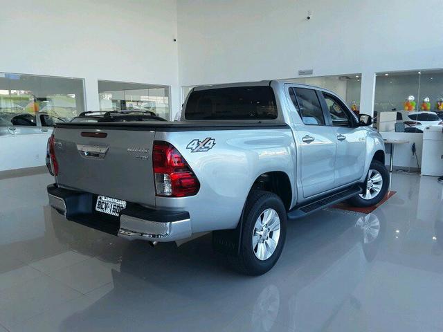 HILUX cd SRV 4X4 2.8 TDI AUT 2017 DIESELI - Foto 4
