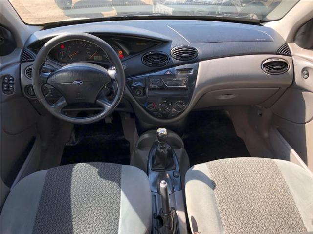 Ford Focus 2.0 Ghia Sedan 16v - Foto 10