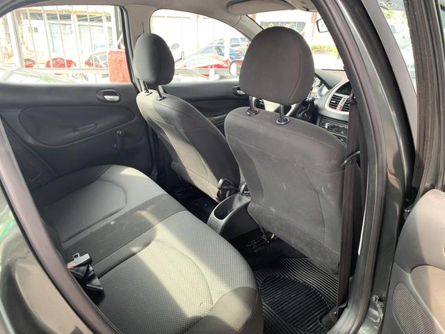 Peugeot 207 1.4 XR 2012 perfeito estado! Somente R$17.900 top pra Uber e 99 - Foto 4