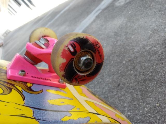 Skate montado seminovo woodlight