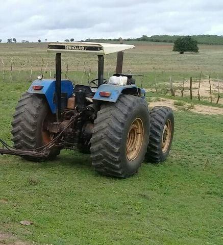 Vendo trator Newholand 2012 4x4 - Foto 2