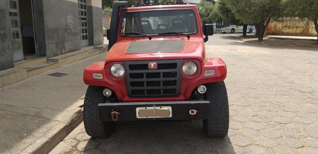 Troller T4 3.0 2010 vendo ou troco em carro de menor valor - Foto 2