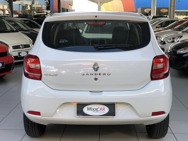Sandero 1.0 2018 único dono - Foto 13