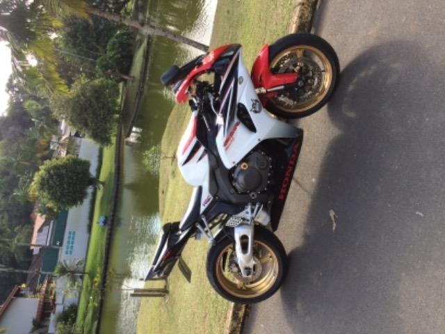 Cbr 1000 - Foto 2