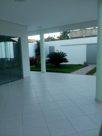 Linda Casa Duplex 4 quartos, construção recente, próx. à Av Getúlio Vargas e à Delegacia - Foto 2