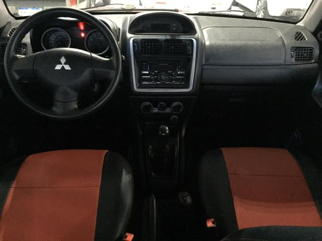 Mitsubishi Pajero Tr4 2011 - Foto 6