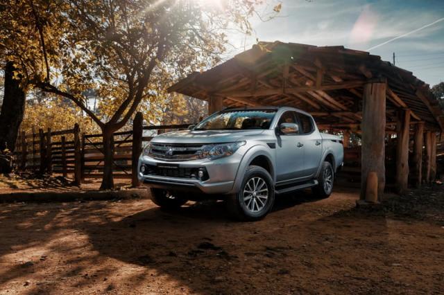 MITSUBISHI L200 TRITON SPORT HPE-S 2.4 D AT - Foto 6