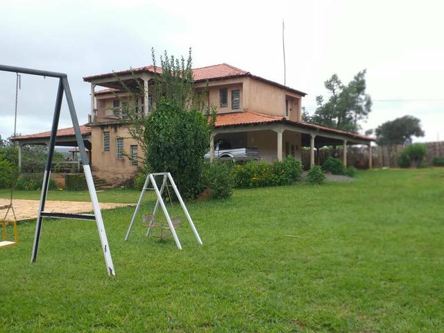 Arrendamento de 2 Hectares com APT 3 Quartos
