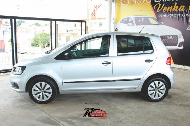 VolksWagen Fox Trendline 1.0 Prata - Foto 2