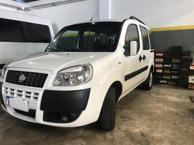 Doblo 1.4 7 lugares 2016 carro 7 lugares e serve pra trabalhar - Foto 2