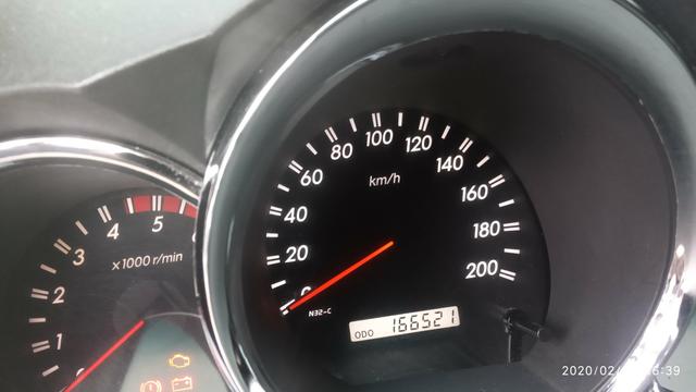 Vendo uma Hilux 2011 - Foto 2