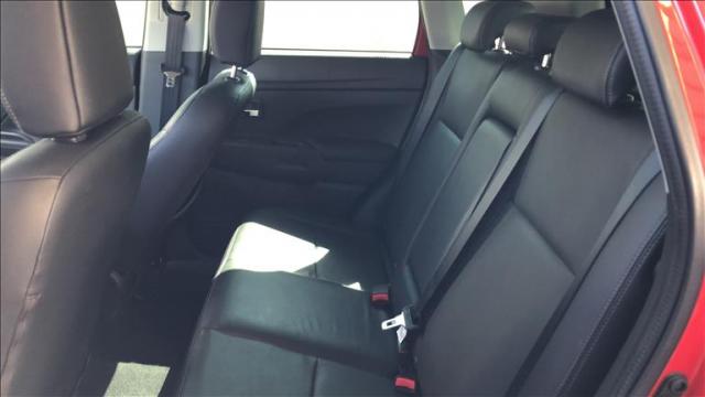Mitsubishi Outlander 2.2 4x4 16v - Foto 7
