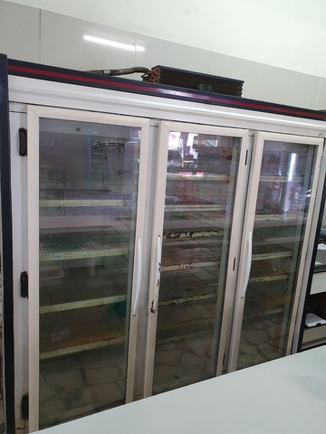 Freezer balcão refrigerado 3 portas. (motor novo mais potente) - Foto 4