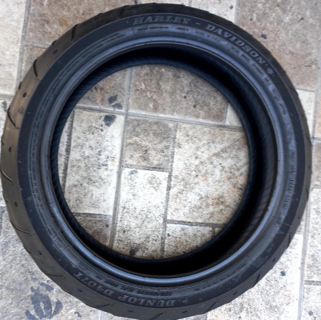 Pneu Dunlop D407T Harley-Davidson 180/55-18 - Peças para motos