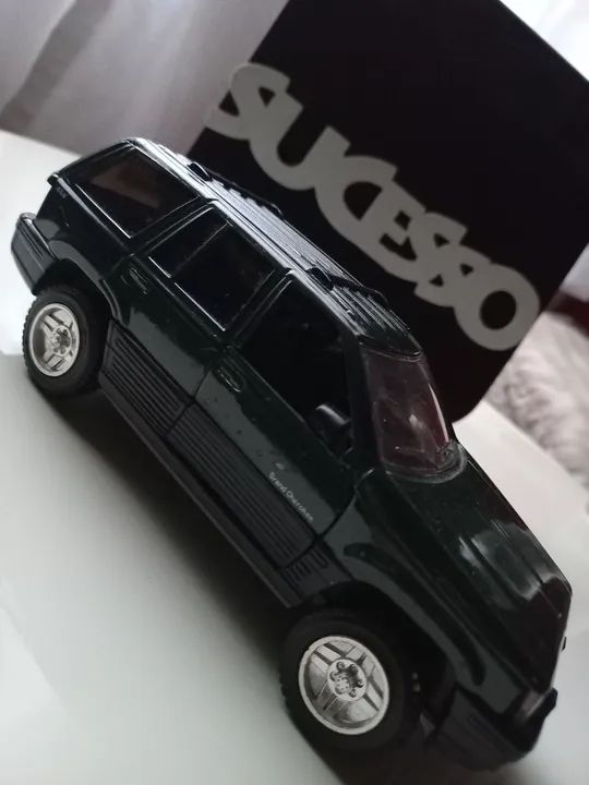 Carrinho de metal Jeep Grand Cherokee DaimlerChrysler 2000 