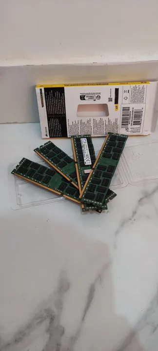 Memória RAM DDR3 8GB cada pente(preço da unidade)