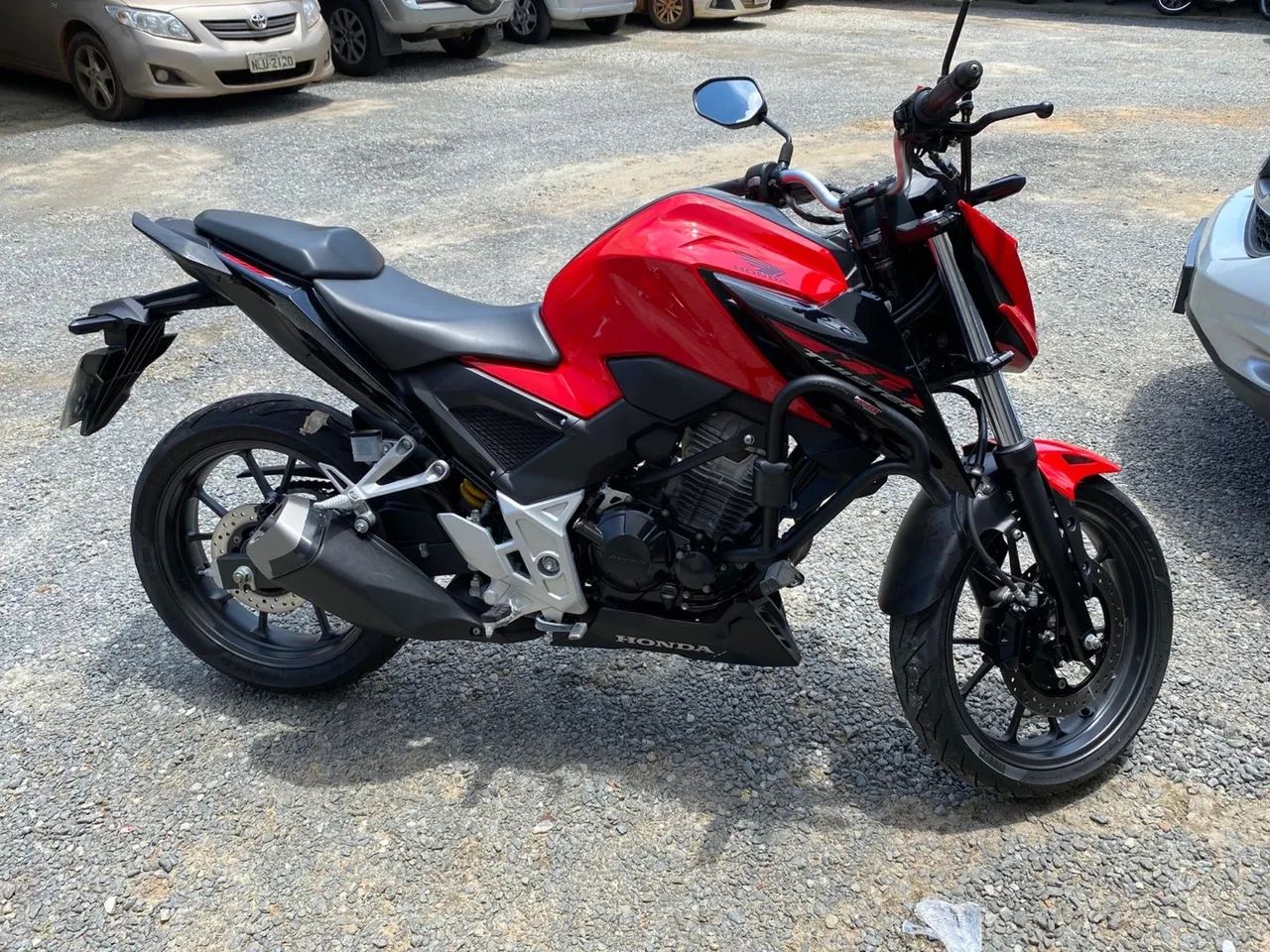 Honda CB 300 - 2024- Vermelha - Impecável - Foto 3