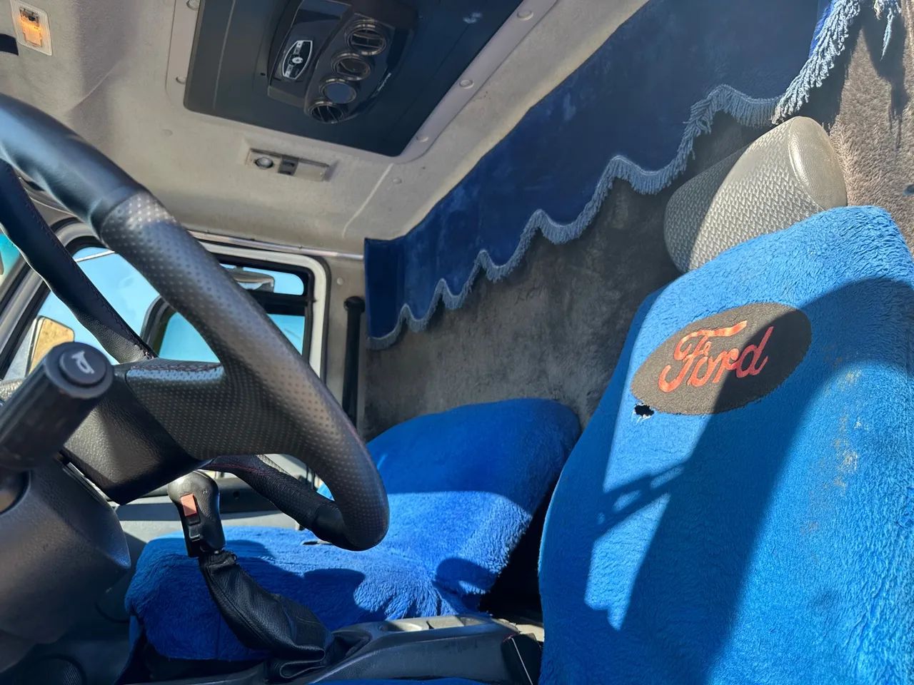 Ford cargo 1317 Baú - Foto 15