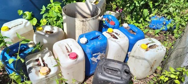 Bombonas e galões  - Foto 3