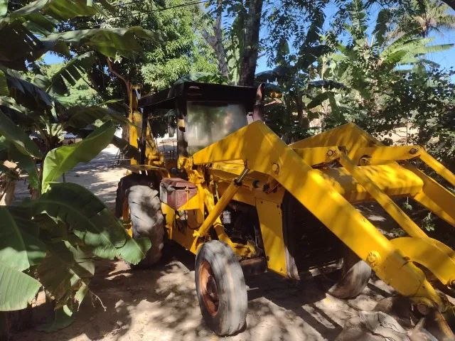retroescavadeira massey ferguson 65r - Foto 5