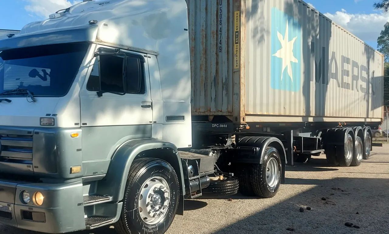 CONJUNTO Volks 17250 E 2006 + Randon 2006 12 Pinos com Pneus. - Foto 2