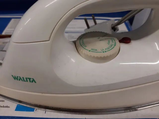 Ferro de Passar Roupas Walita - Foto 3