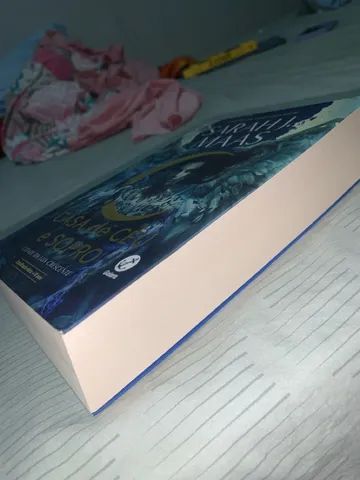 livro Sarah j maas casa de céu e sopro  - Foto 5