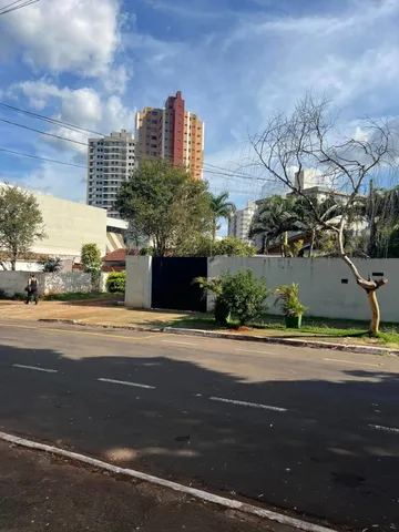 Oportunidade para investidor !!! Terreno em frente ao cemiterio municipal de Maringá