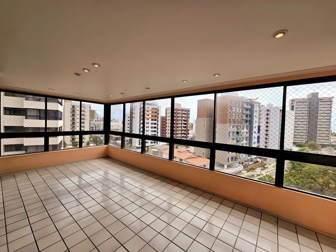 Meridien - Manaíra - Andar intermediário - Leste - 280m² - 03 suítes + DCE - 02 vagas - Ót - Foto 3