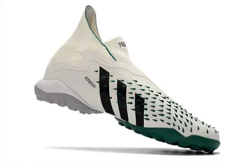 Chuteira Adidas Predator Freak .3 LL TF
