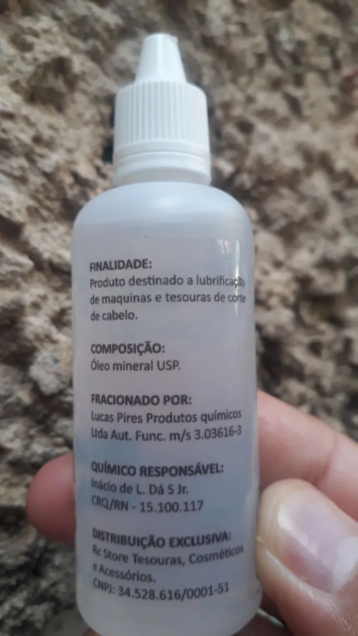 Óleo para Máquina de corta cabelo 60ml  - Foto 2
