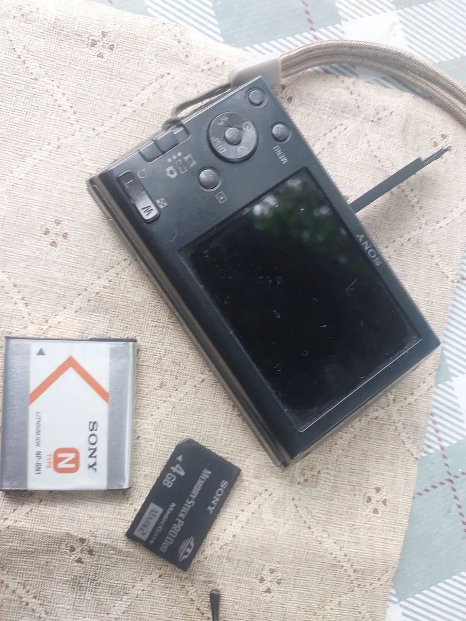Camara Cyber-shot 12.1 megapixels - Foto 4