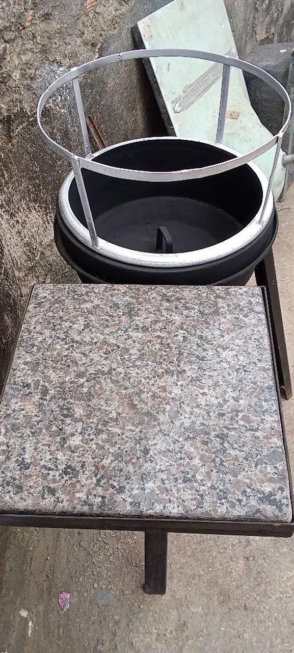 Churrasqueira em ferro com mesa de granito  - Foto 4