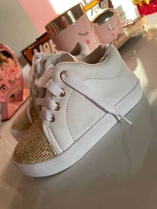 Tênis Infantil Feminino com Glitter Dourado - Foto 2