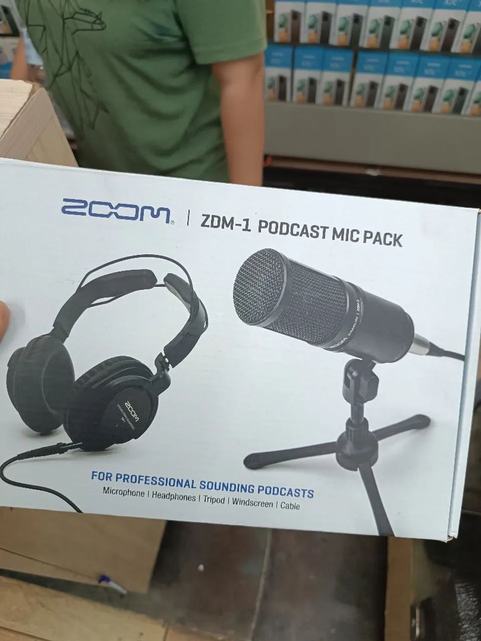 Zoom ZDM-1 Podcast Mic Pack - Novo
