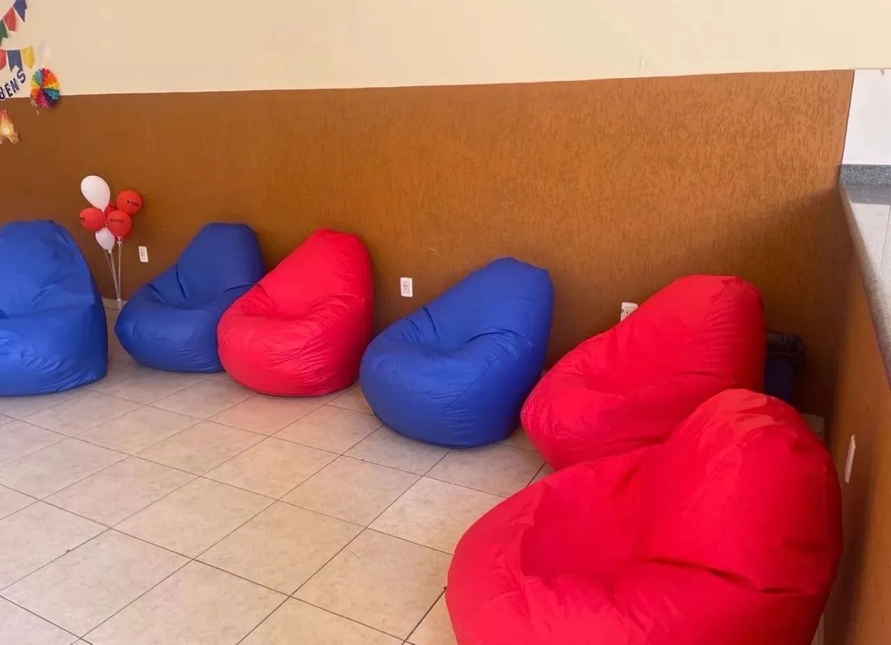 Puffe Pera Azul e Vermelho 