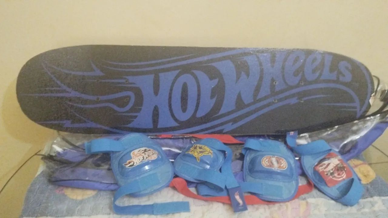 Skate Hot Wheels com Kit de Proteção - Foto 4