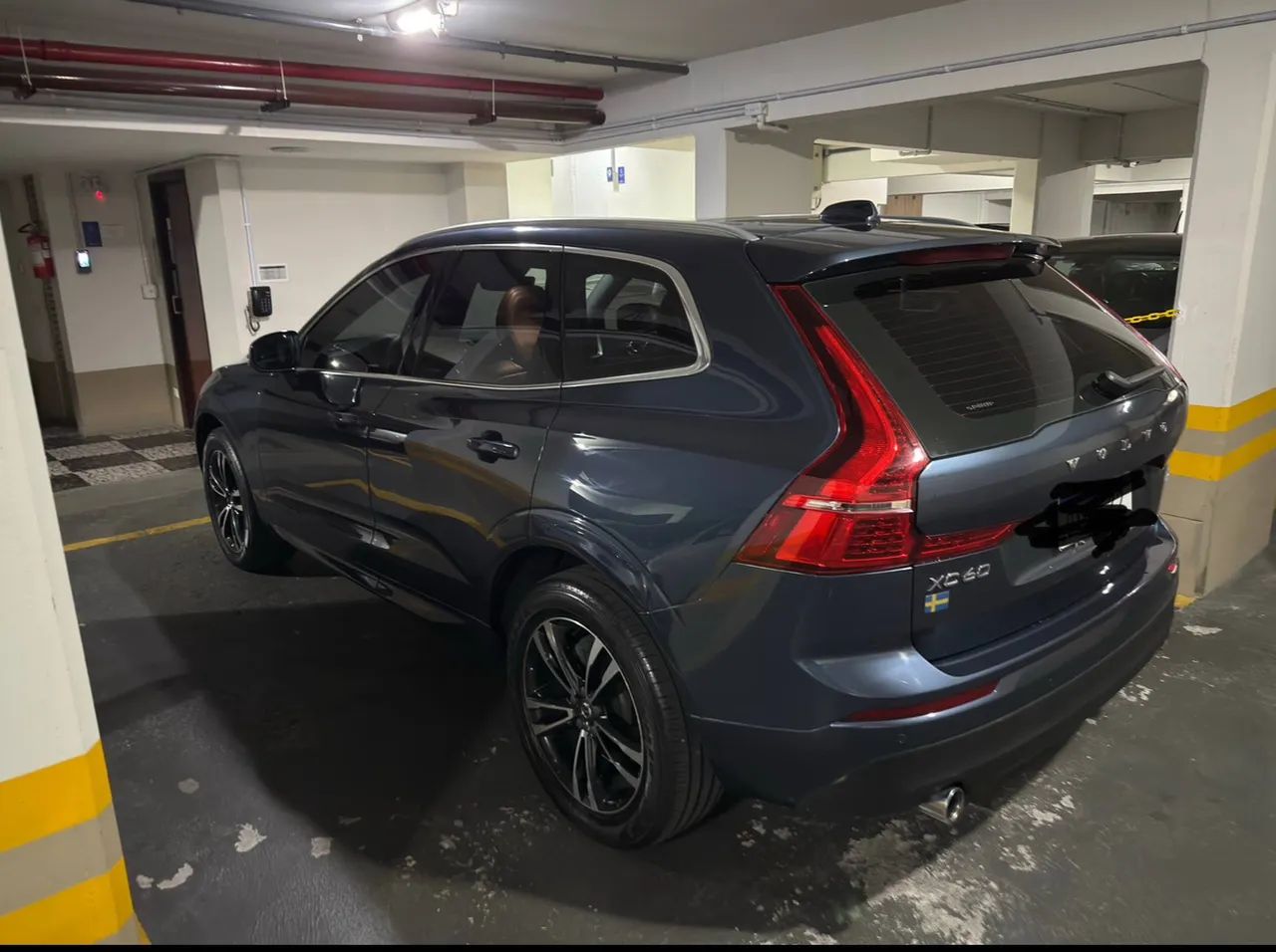 Vendo volvo x60 momentum T5 AWD, abaixo da fipe  - Foto 4