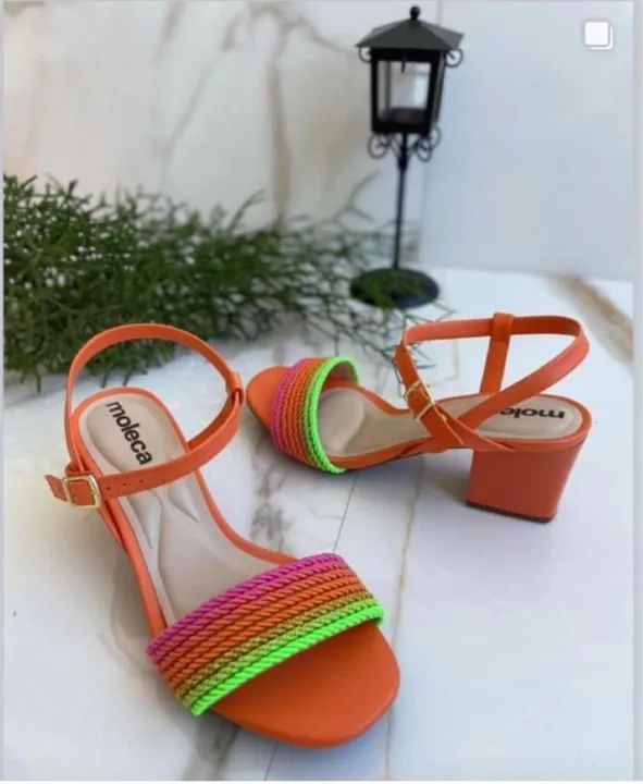Sandália Moleca Laranja