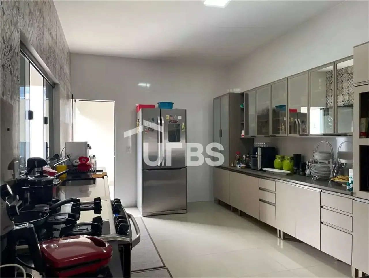Casa na 507 Sul - 3 quartos sendo 2 suítes