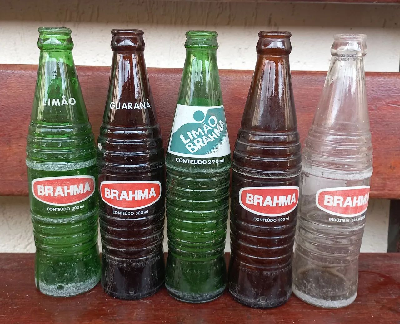 Lot of 5 Brahma soda bottles from the 1970s to 1990s, vintage, antique, decorative item64750969794179120