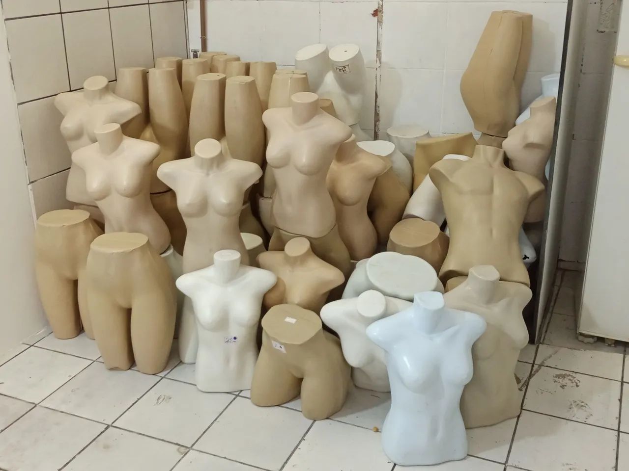 Lote ou Individual de Manequins para Exposição 