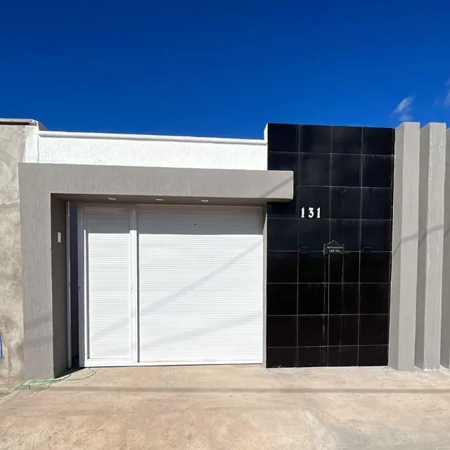 CASA A VENDA!!! 3 QUARTOS, 2 BANHEIROS, GARAGEM, QUINTAL, CISTERNA 9.000 LTS