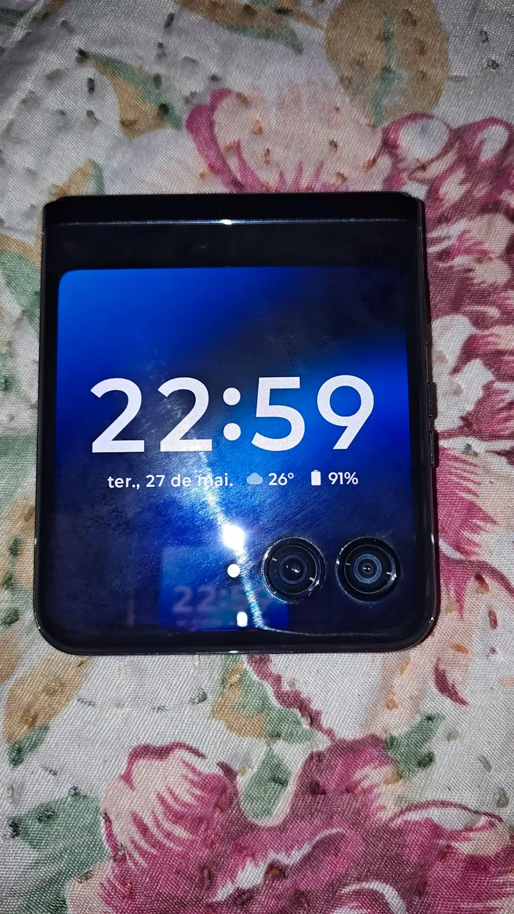 Celular Motorola RAZR 40 Ultra 