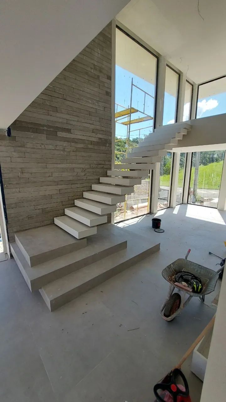 Revestimento Alto Padrão para Escada em Quartzo Branco - Foto 5
