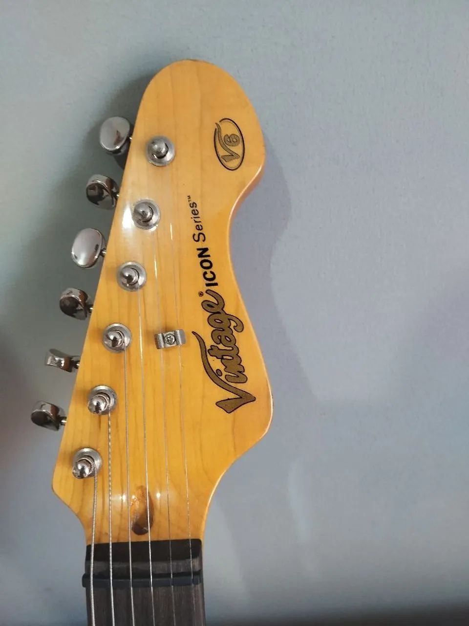 Guitarra Vintage V6 Icon - Foto 5